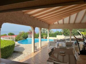 Guadeloupe villa Lataniers vue mer Caraïbe piscine privée